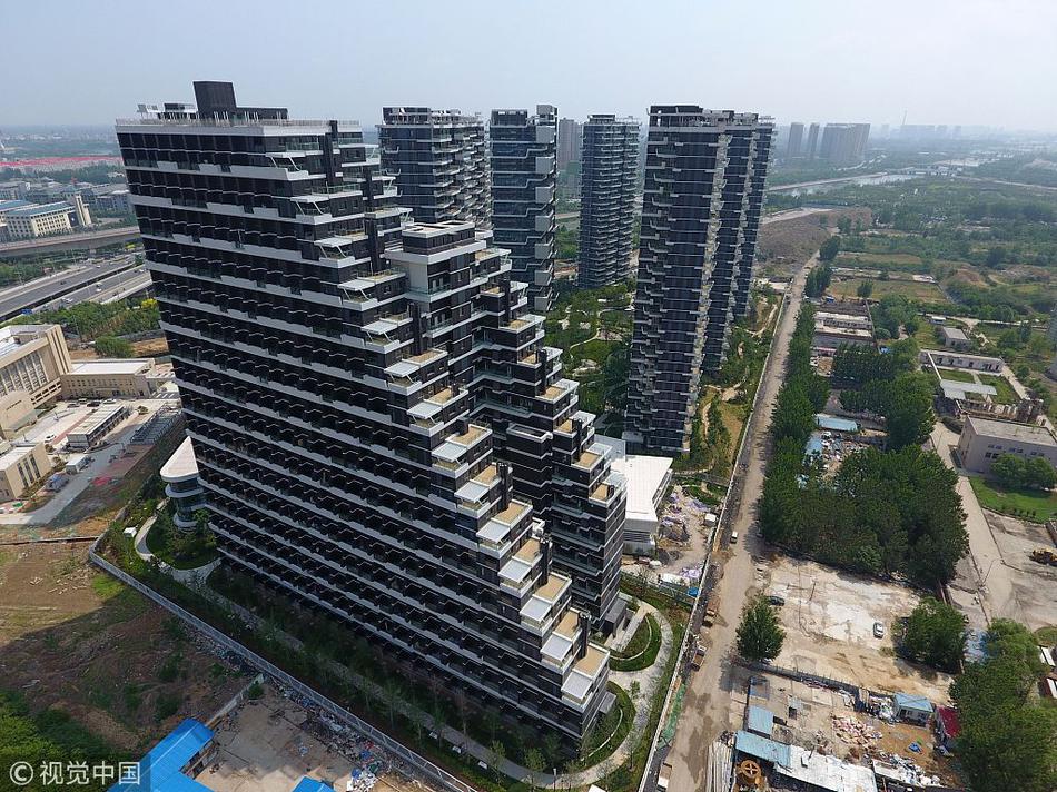 騎著單車唱著歌，支付寶和微信第一次走在了國際化的正軌上