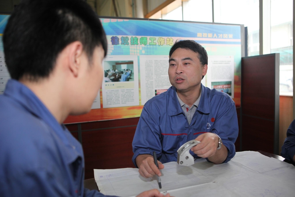 內蒙古電力集團召開電網工程重點項目建設推進會