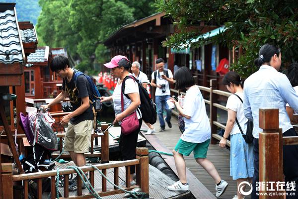 電力設(shè)備新基建投資加碼 特高壓再迎高峰