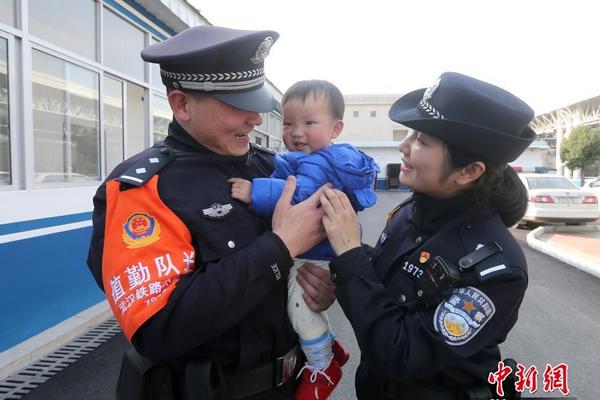 在國企里快抑郁了，想躺躺不平，想卷卷不動