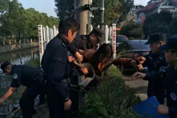 越南汽油進(jìn)口下降70%以上 價格上漲700萬越盾/噸