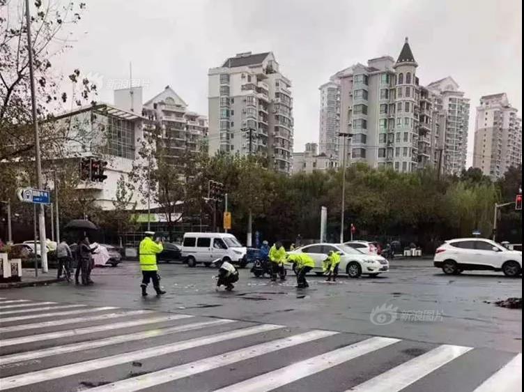新華時評：挑好2020春天的中國扁擔