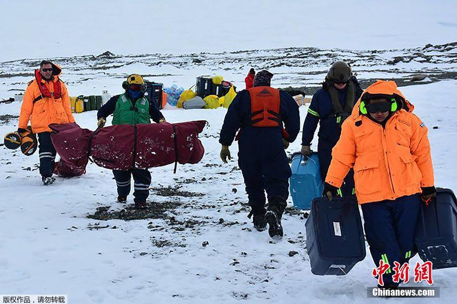 青海750千伏日月山—杜鵑變電站線路工程正式帶電投運